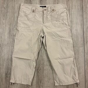 Daisy Fuentes Capris 12 Beige Light Tan 100% Cotton